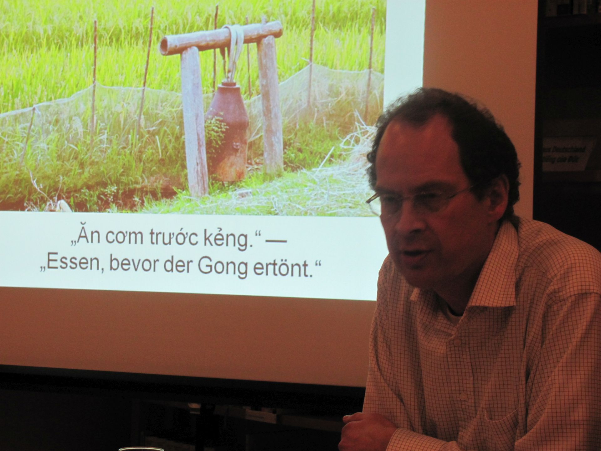 Buchvorstellung2GoetheinstitutHanoi2012